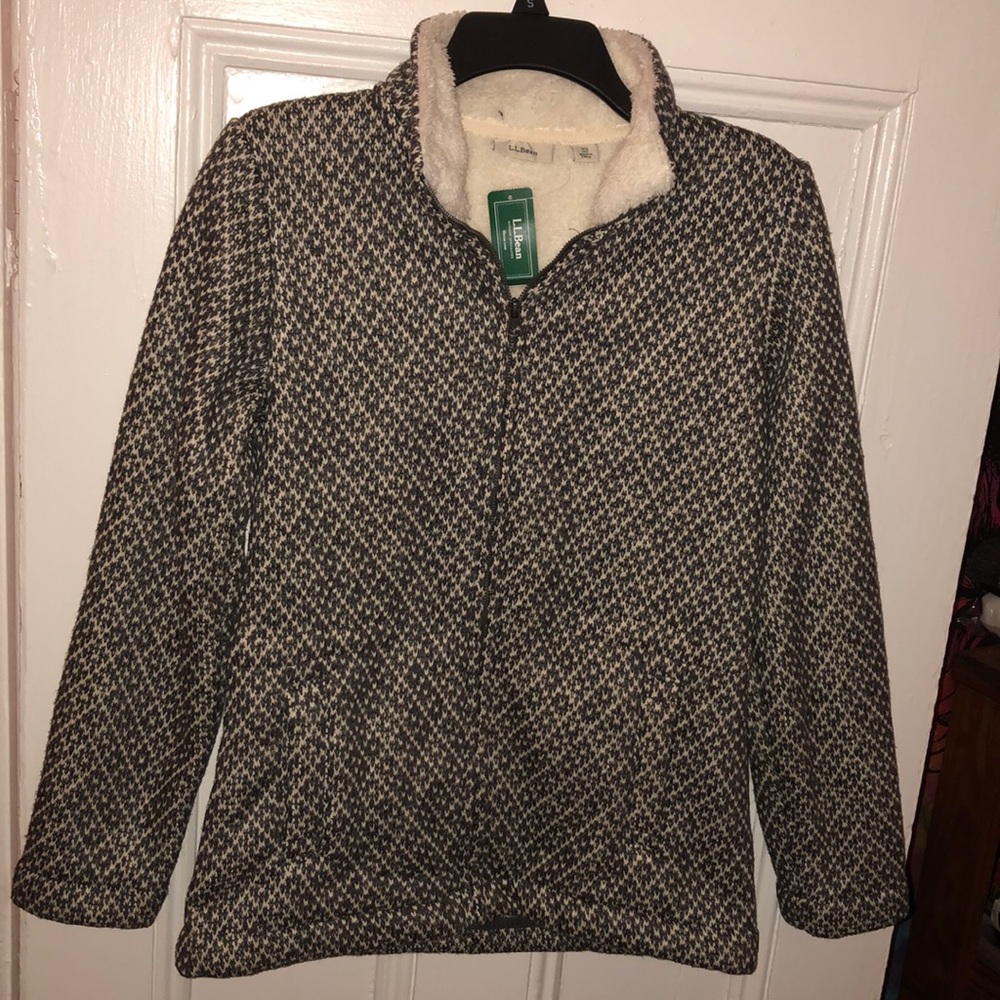 NWT L.L. Bean size XS Gray winter sweater